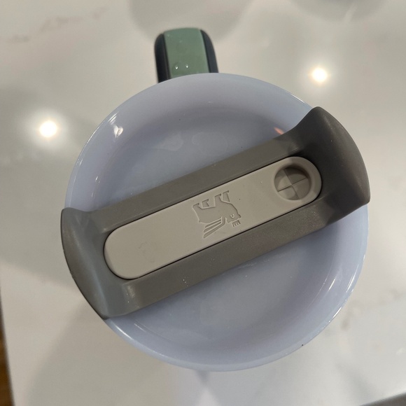 Stanley Adventure Quencher 30oz Tumbler • Grey • Excellent Condition - Picture 3 of 6